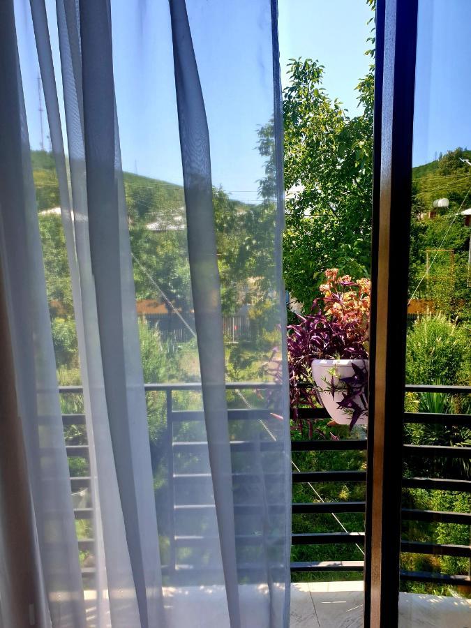 Hotel Four Seasons In Kutaisi Esterno foto