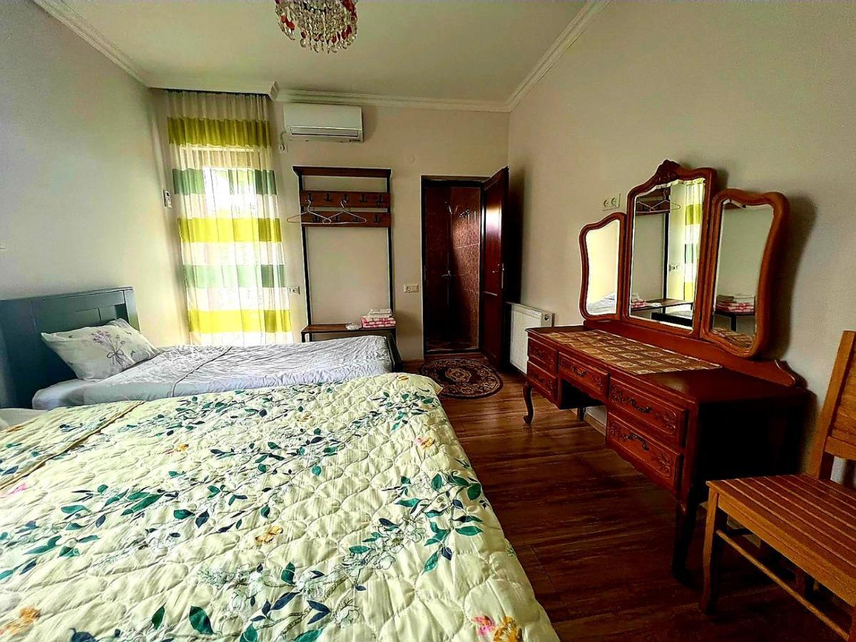 Hotel Four Seasons In Kutaisi Esterno foto
