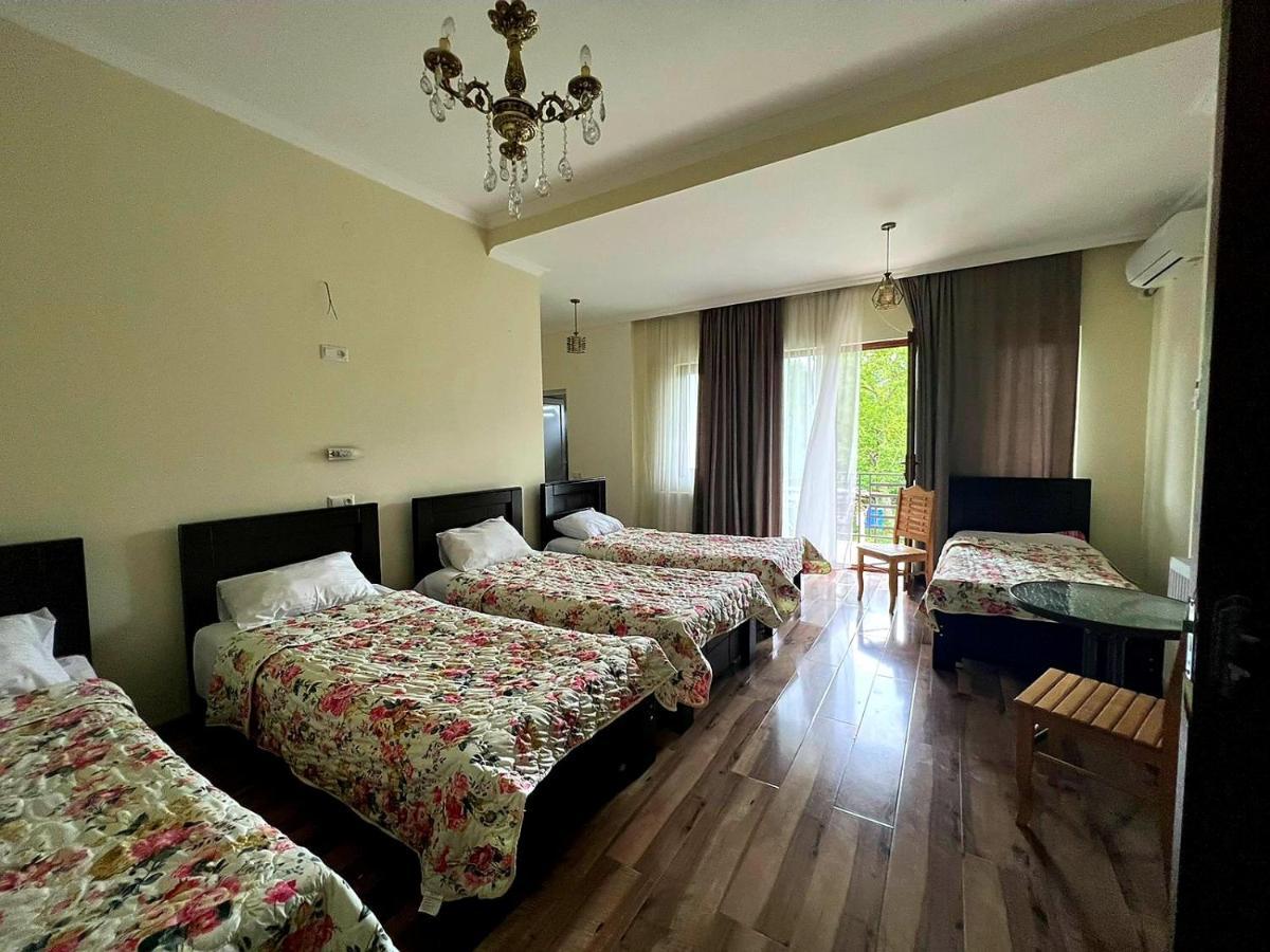 Hotel Four Seasons In Kutaisi Esterno foto