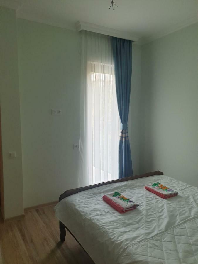 Hotel Four Seasons In Kutaisi Esterno foto